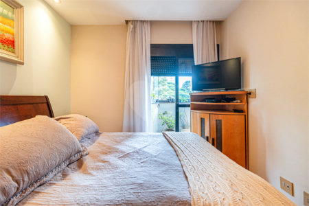 Apartamento à venda com 4 quartos, sendo 3 suítes,  em Perdizes, São Paulo, SP