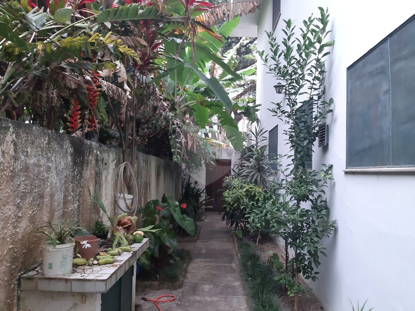 Sobrado à venda com 3 quartos, sendo 1 suíte, em Horto, São Paulo, SP