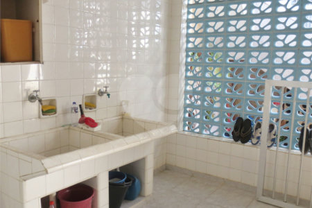 Casa Térrea à venda com 3 quartos, sendo 1 suíte, em Vila Santo Estéfano, São Paulo, SP