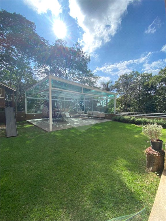 Casa à venda com 3 suítes no condomínio Parque Itatiaia, Mairiporã - SP