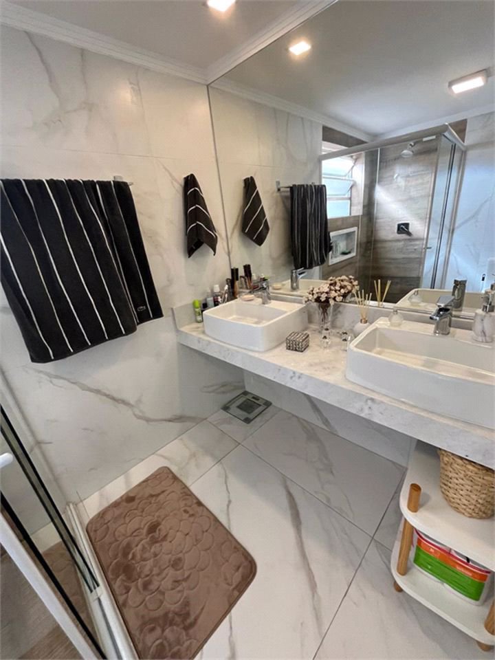 Apartamento Residencial à venda, Gonzaga, Santos - AP0199.