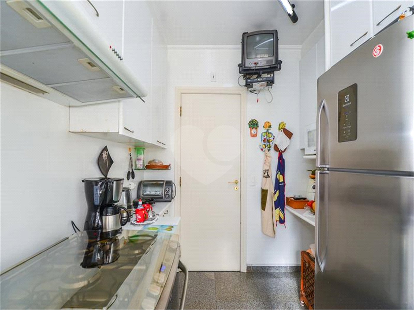 Apartamento à venda com 3 suítes em Vila Suzana, São Paulo, SP