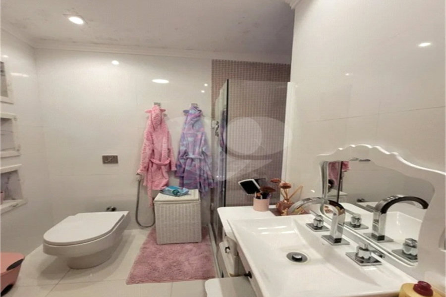 Casa à venda com 3 suítes no condomínio Parque Petrópolis 4 Secção, Mairiporã - SP