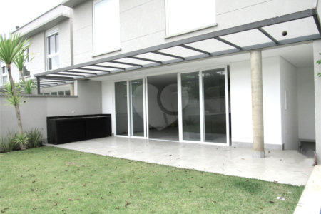 Casa à venda com 4 suítes no condomínio Premiere, São Paulo - SP