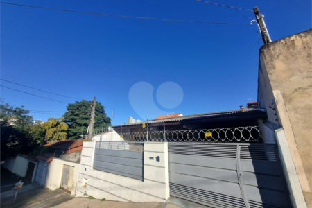 Casa à venda com 4 quartos, sendo 1 suíte, em Jardim São Carlos, Sorocaba, SP