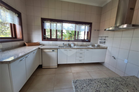 Casa à venda com 3 suítes no condomínio Chácaras do Lago, Vinhedo - SP