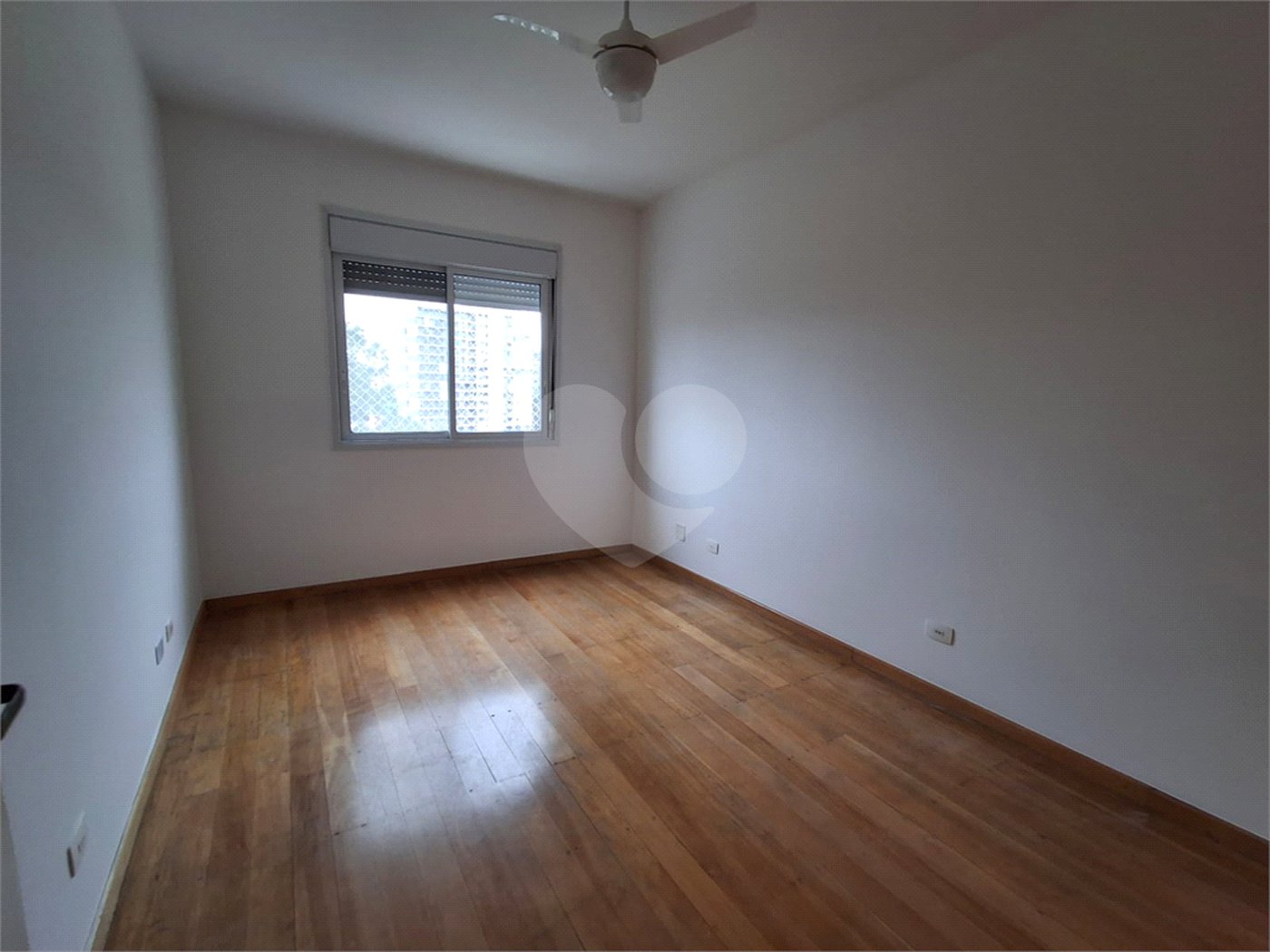 Apartamento para alugar com 3 quartos, sendo 1 suíte, em Chácara Santo Antônio, São Paulo, SP