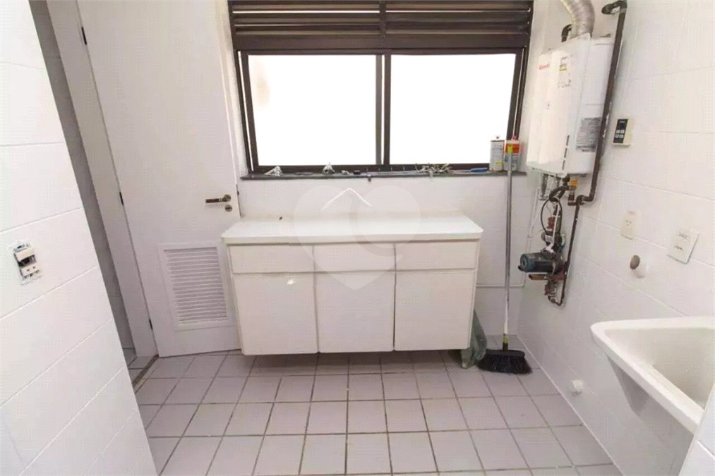 Cobertura à venda ou para alugar com 3 quartos, sendo 1 suíte,  em Vila Clementino, São Paulo, SP