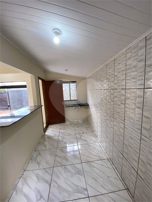 Casa para alugar com 3 quartos, sendo 1 suíte, em Parque das Aroeiras, Ponta Porã, MS