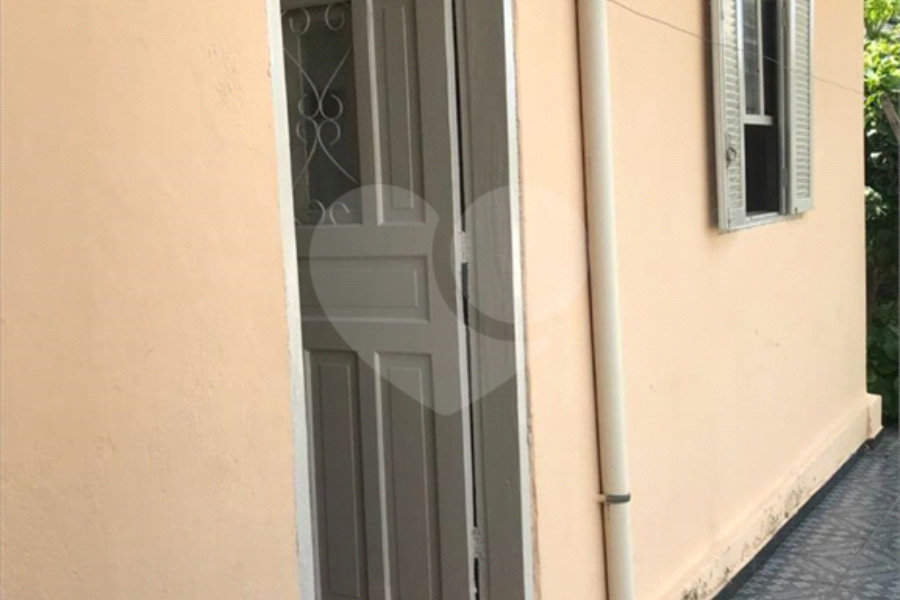 Sobrado à venda com 10 quartos, sendo 2 suítes, em Pirituba, São Paulo, SP