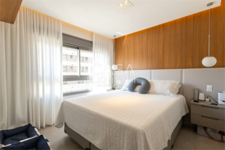 Apartamento à venda com 3 suítes em Moema, São Paulo, SP