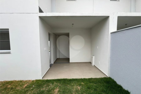 Casa à venda ou para alugar com 3 quartos, sendo 1 suíte,  no condomínio Residencial Villa Flora, Votorantim - SP