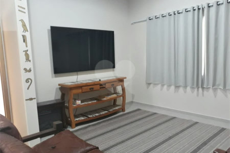 Sítio à venda com 7 quartos, sendo 5 suítes, em Jardim Vinhas do Sol (mailasqui), São Roque, SP