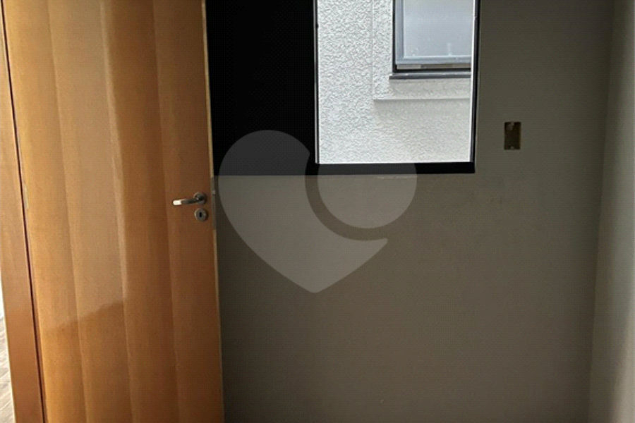 Sobrado à venda com 3 quartos, sendo 1 suíte, em Jardim Maristela, São Paulo, SP