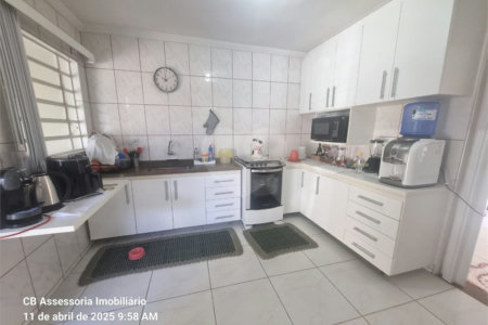 Casa à venda com 3 quartos, sendo 1 suíte,  em Santa Claudina, Vinhedo, SP