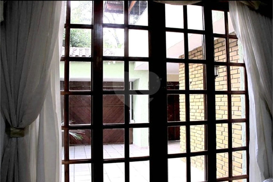 Sobrado à venda com 3 quartos, sendo 1 suíte, em Tremembé, São Paulo, SP