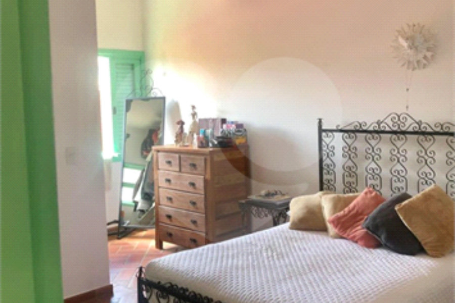 Casa à venda com 3 suítes no condomínio Chacarás Bela Vista, Mairiporã - SP