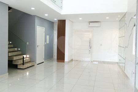 Sobrado à venda com 4 quartos, sendo 1 suíte, em Reserva San Gabriel, Ribeirão Preto, SP