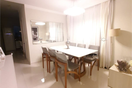 Sobrado à venda com 3 quartos, sendo 1 suíte, em Vila Suissa, Mogi das Cruzes, SP