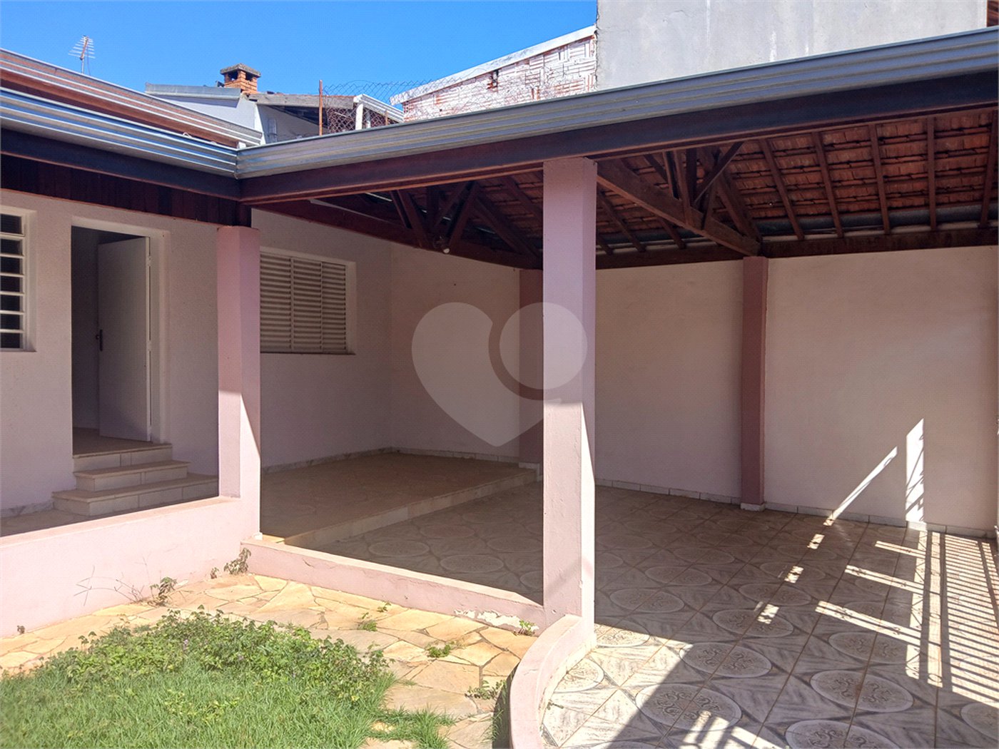 Casa à venda com 2 quartos, sendo 1 suíte, em Jardim Alvorada, Itapetininga, SP