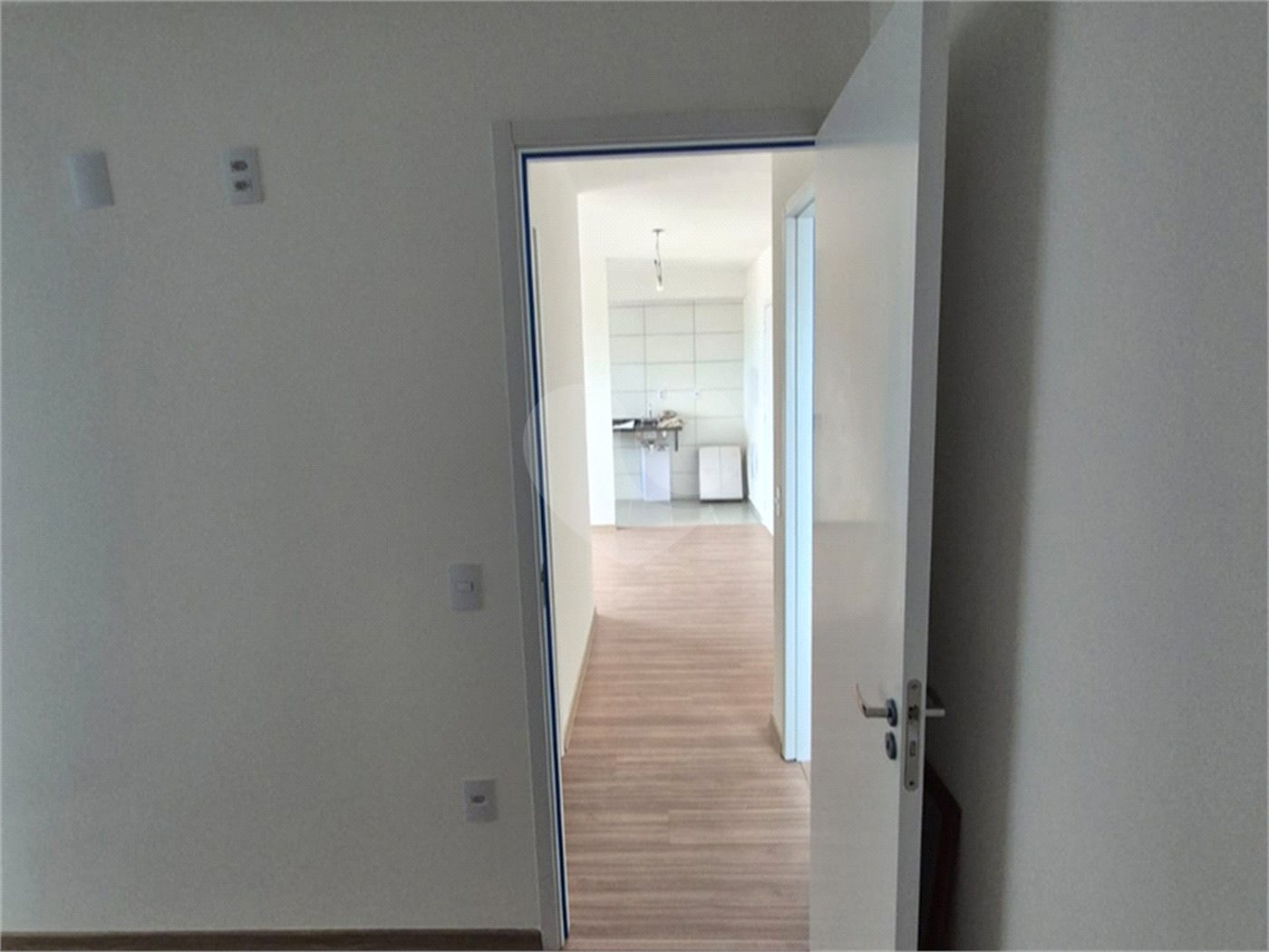 Apartamento à venda com 2 quartos, sendo 1 suíte,  em Vila Hortência, Sorocaba, SP