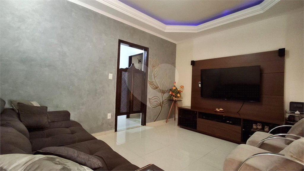 Casa à venda com 2 quartos, sendo 1 suíte, em Vila Assis, Sorocaba, SP