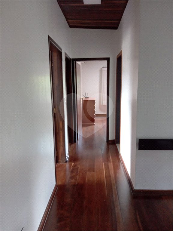 Sobrado à venda ou para alugar com 4 quartos, sendo 2 suítes, em Serra da Cantareira, Mairiporã, SP