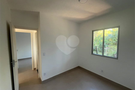 Apartamento à venda com 2 quartos em Residencial Parque Laguna, Salto, SP