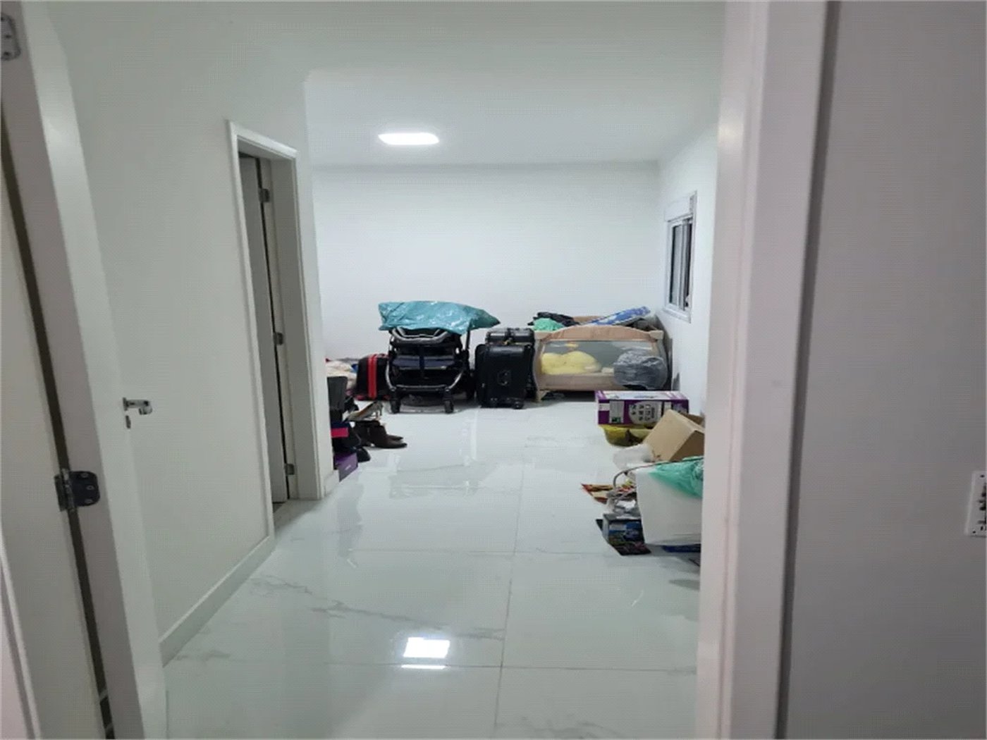 Apartamento à venda com 3 quartos, sendo 2 suítes, em Parque Reboucas, São Paulo, SP