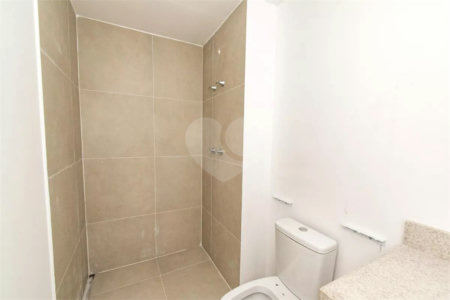 Apartamento à venda com 3 suítes em Vila Firmiano Pinto, São Paulo, SP