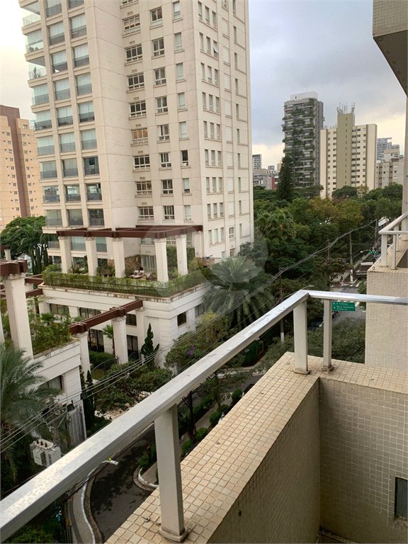 Apartamento para alugar com 2 quartos, sendo 1 suíte,  em Vila Olímpia, São Paulo, SP