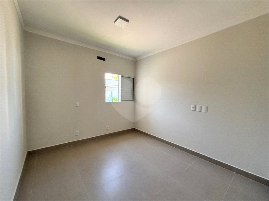 Casa à venda com 2 suítes no condomínio Villággio Álvaro Scalet, Salto - SP