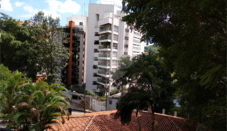 Apartamento à venda com 3 quartos, sendo 1 suíte,  em Real Parque, São Paulo, SP