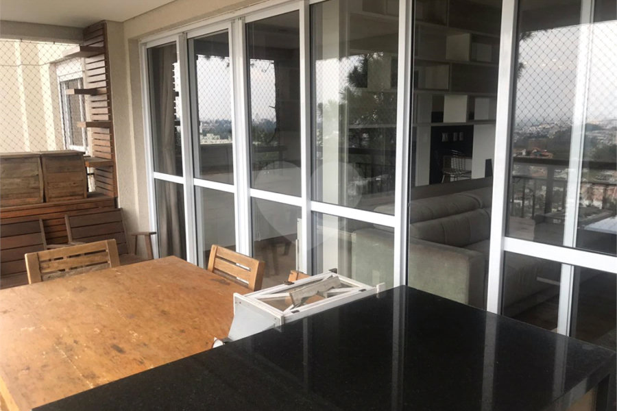 Apartamento à venda com 3 quartos, sendo 1 suíte,  em Tremembé, São Paulo, SP