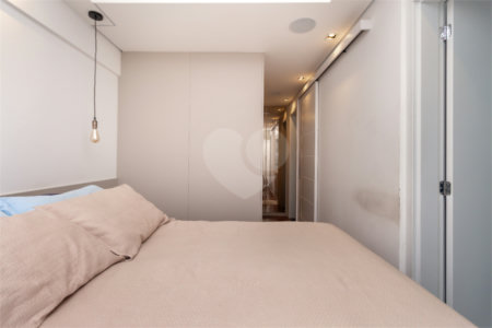 Casa à venda com 2 quartos, sendo 1 suíte, no condomínio Vloft, São Paulo - SP