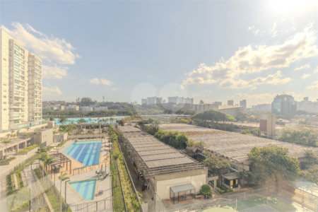 Apartamento à venda com 2 suítes em Santo Amaro, São Paulo, SP