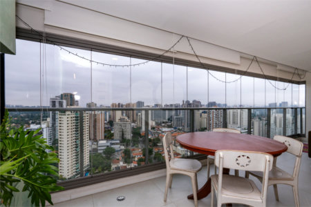 Apartamento à venda com 3 suítes em Campo Belo, São Paulo, SP