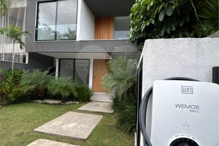 Casa à venda com 4 suítes no condomínio Riomar X, Rio de Janeiro - RJ