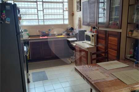 Casa Térrea à venda com 3 quartos, sendo 1 suíte, em Super Quadra Morumbi, São Paulo, SP