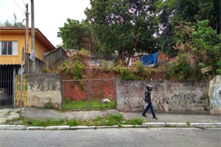 Terreno à venda em Jardim Cambara, São Paulo, SP