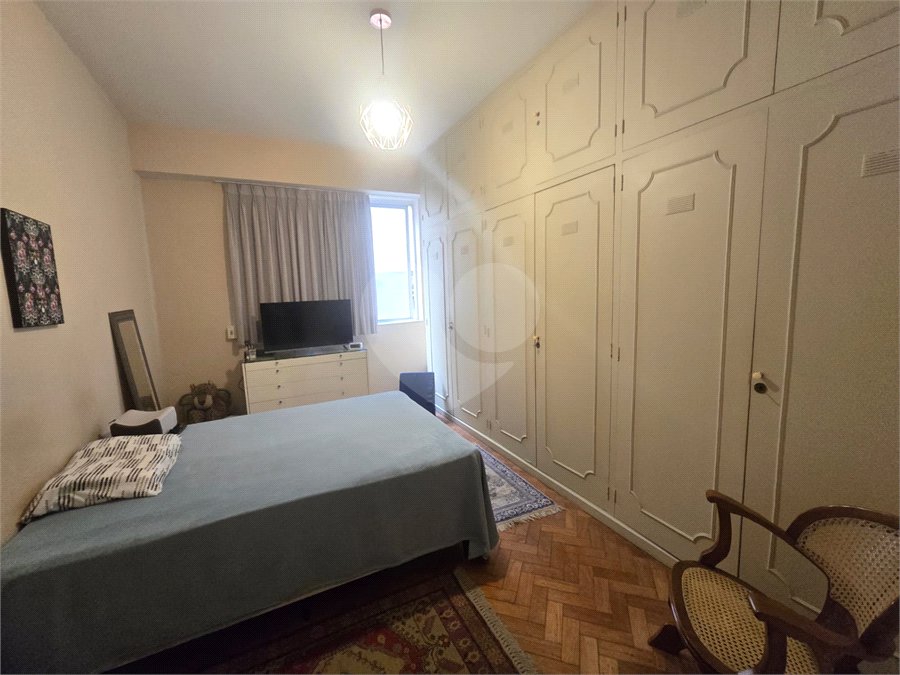 Apartamento à venda com 4 quartos, sendo 1 suíte, em Copacabana, Rio de Janeiro, RJ