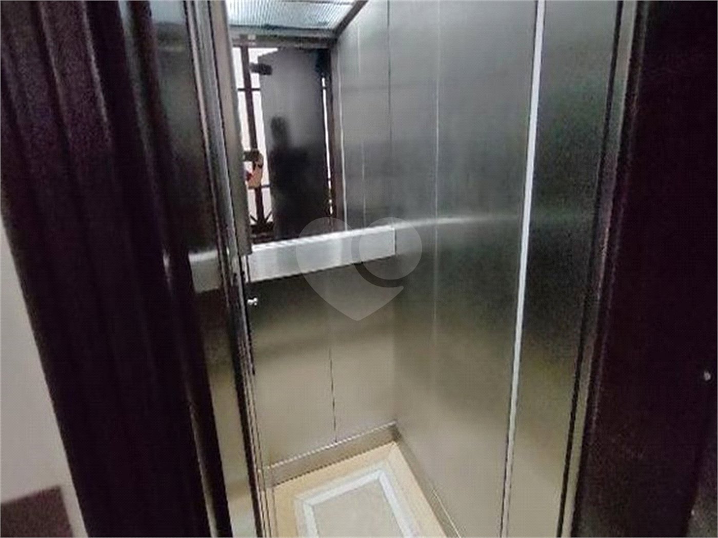 Casa à venda com 4 quartos, sendo 2 suítes,  em Pacaembu, São Paulo, SP