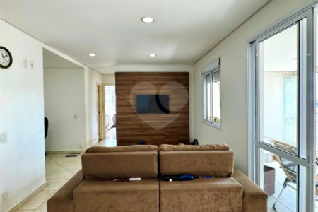 Apartamento à venda com 3 quartos, sendo 1 suíte, em Vila Galvão, Guarulhos, SP