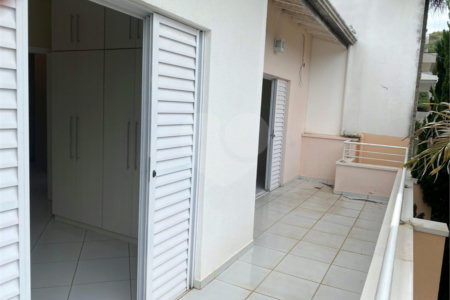 Casa para alugar com 3 quartos, sendo 1 suíte, no condomínio Reserva da Mata, Vinhedo - SP