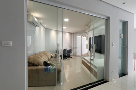 Casa à venda com 3 quartos, sendo 1 suíte,  no condomínio Jardim das Flores, Sorocaba - SP