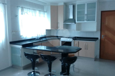 Sobrado à venda com 3 quartos, sendo 1 suíte, em Vila Antonina, São Paulo, SP