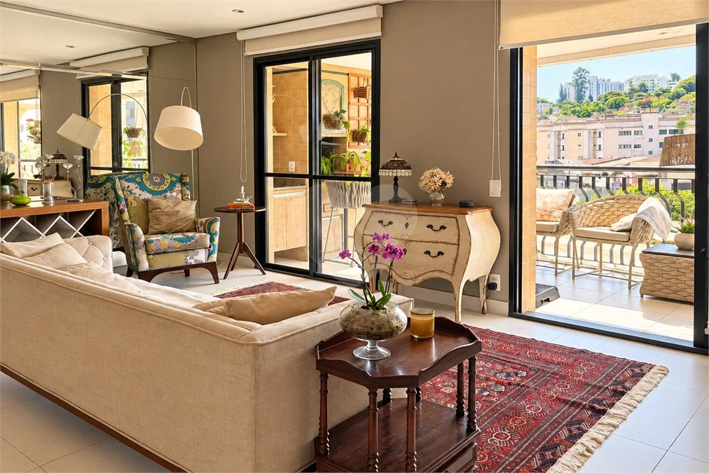 Apartamento com 3 suítes á venda no Condomínio Chácara Alto da Boa Vista, São Paulo - SP