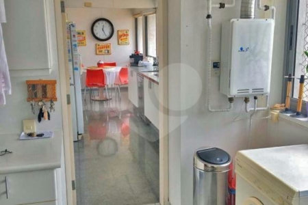 Apartamento para alugar com 4 quartos, sendo 3 suítes, em Jardim Londrina, São Paulo, SP