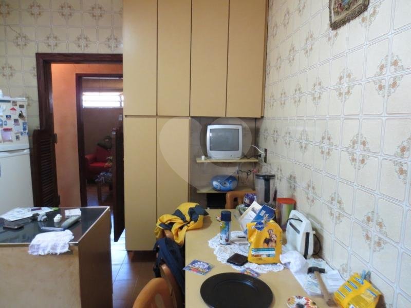 Casa à venda com 4 quartos, sendo 2 suítes, em Bosque da Saúde, São Paulo, SP