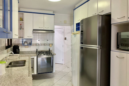 Apartamento à venda com 3 quartos, sendo 2 suítes, em Riviera, Bertioga, SP